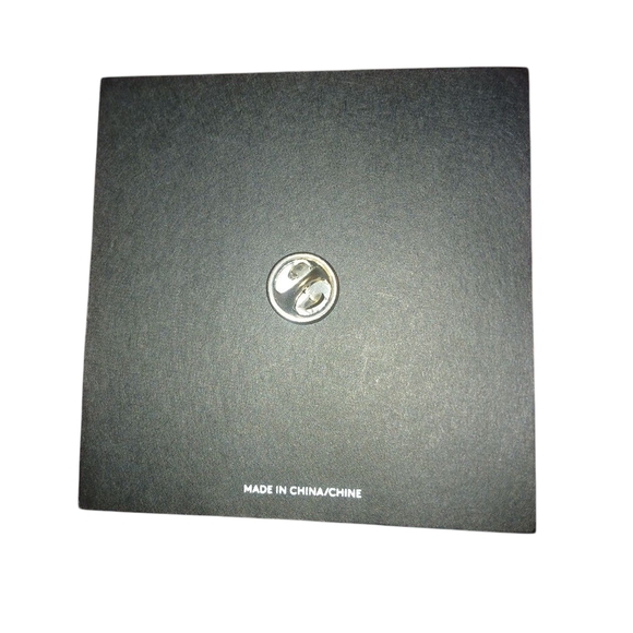 Coach New York Star Enamel Pin - Picture 4 of 5